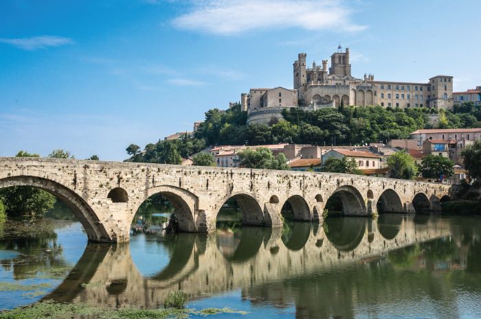 Languedoc-Roussillon, France – The World’s Largest Wine Region!